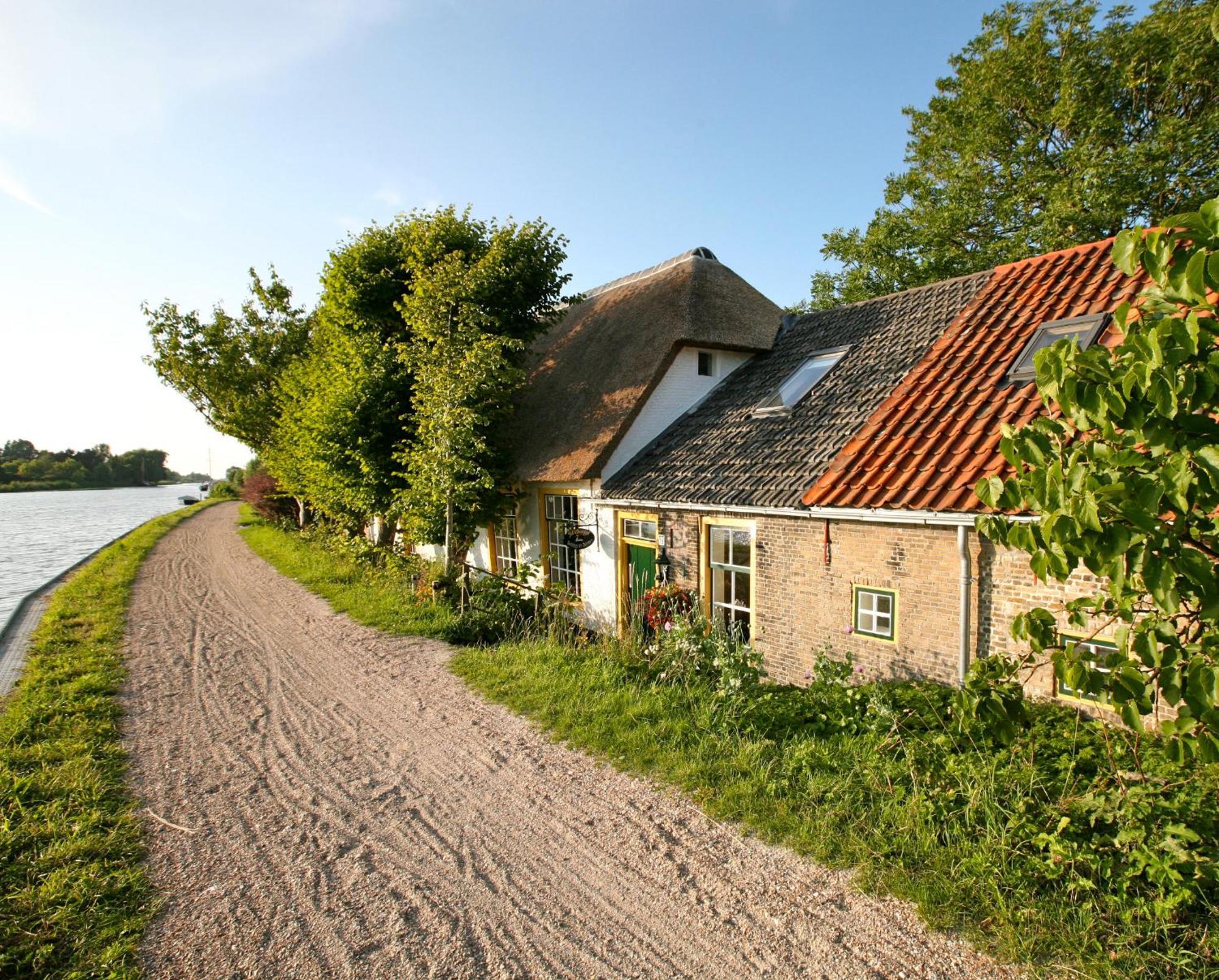 B&B Rechthuis Van Zouteveen Schipluiden Extérieur photo